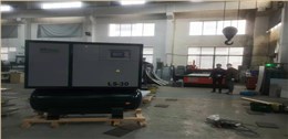 激光行业选用捷豹集成一体式空压机